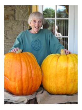 The 2 smaller pumpkinds Editha grew this year!