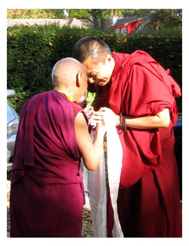 Rinpoche Arriving from India meeting Geshela
